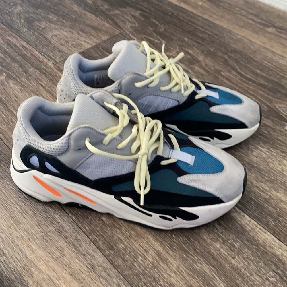 Yeezy Wave Runner